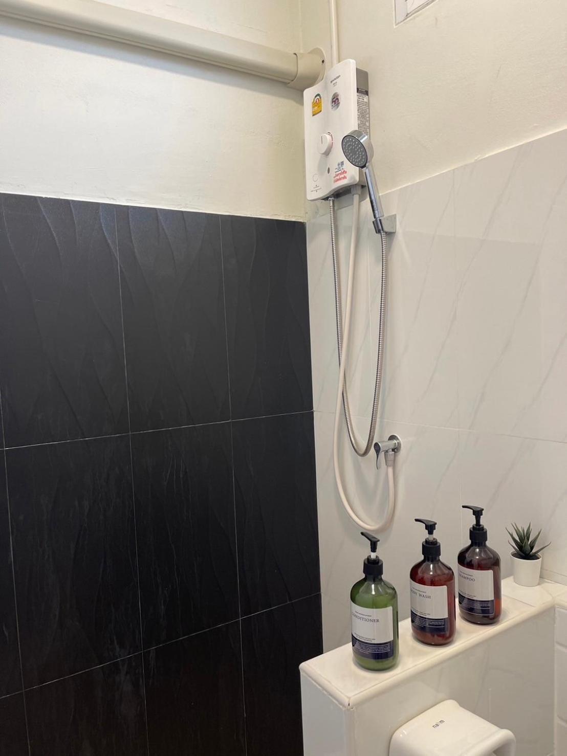 Self Check-In Apartment By Baiput Hometel Αγιουτάγια Εξωτερικό φωτογραφία